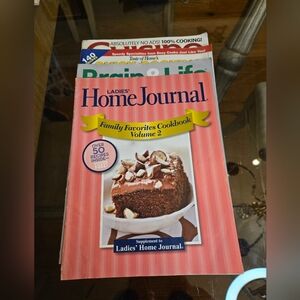 Assorted Home And Recipe Magazines